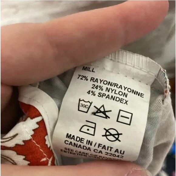 Stitchfix Margaret Skirt Medium Blue Red Floral Print Pull On WorkWear Office - Picture 6 of 7